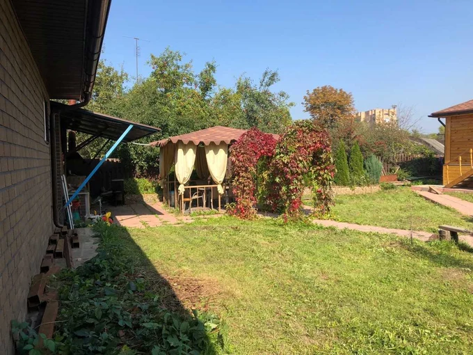 Зона барбекю и территория